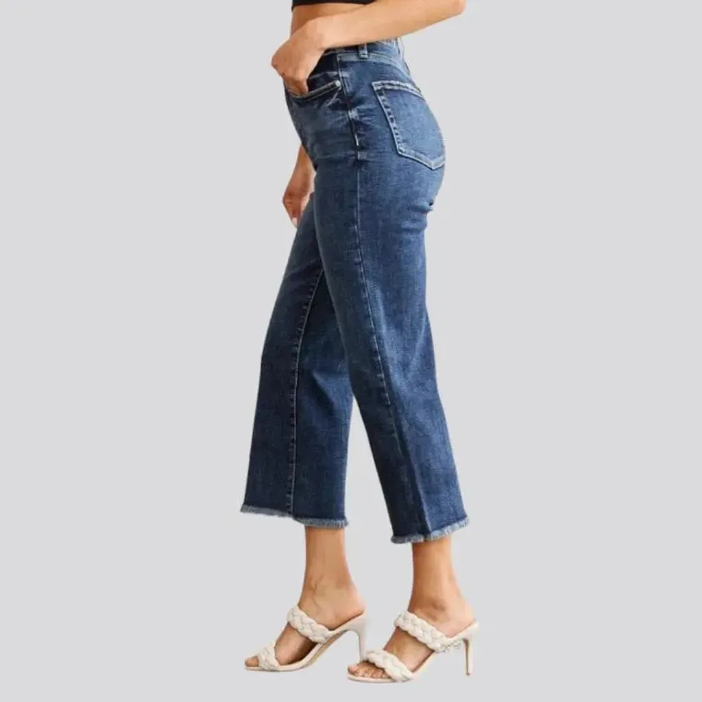 Cutoff-bottoms women's sanded jeans