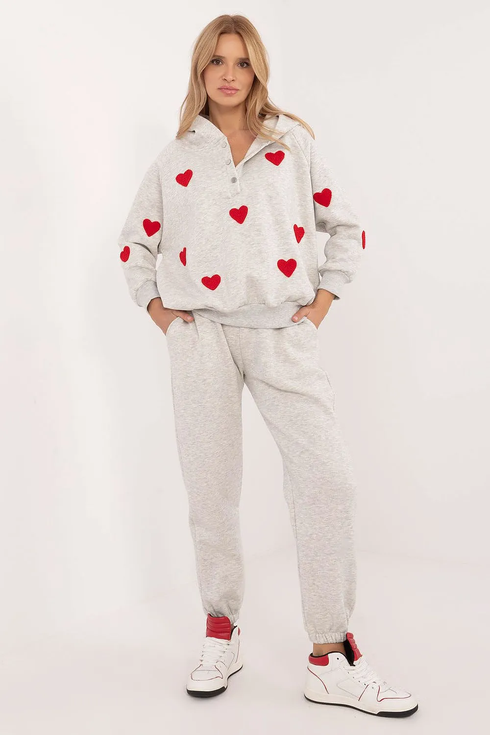 Factory Price Queen Of Hearts Two Piece Sweat Lounge Set