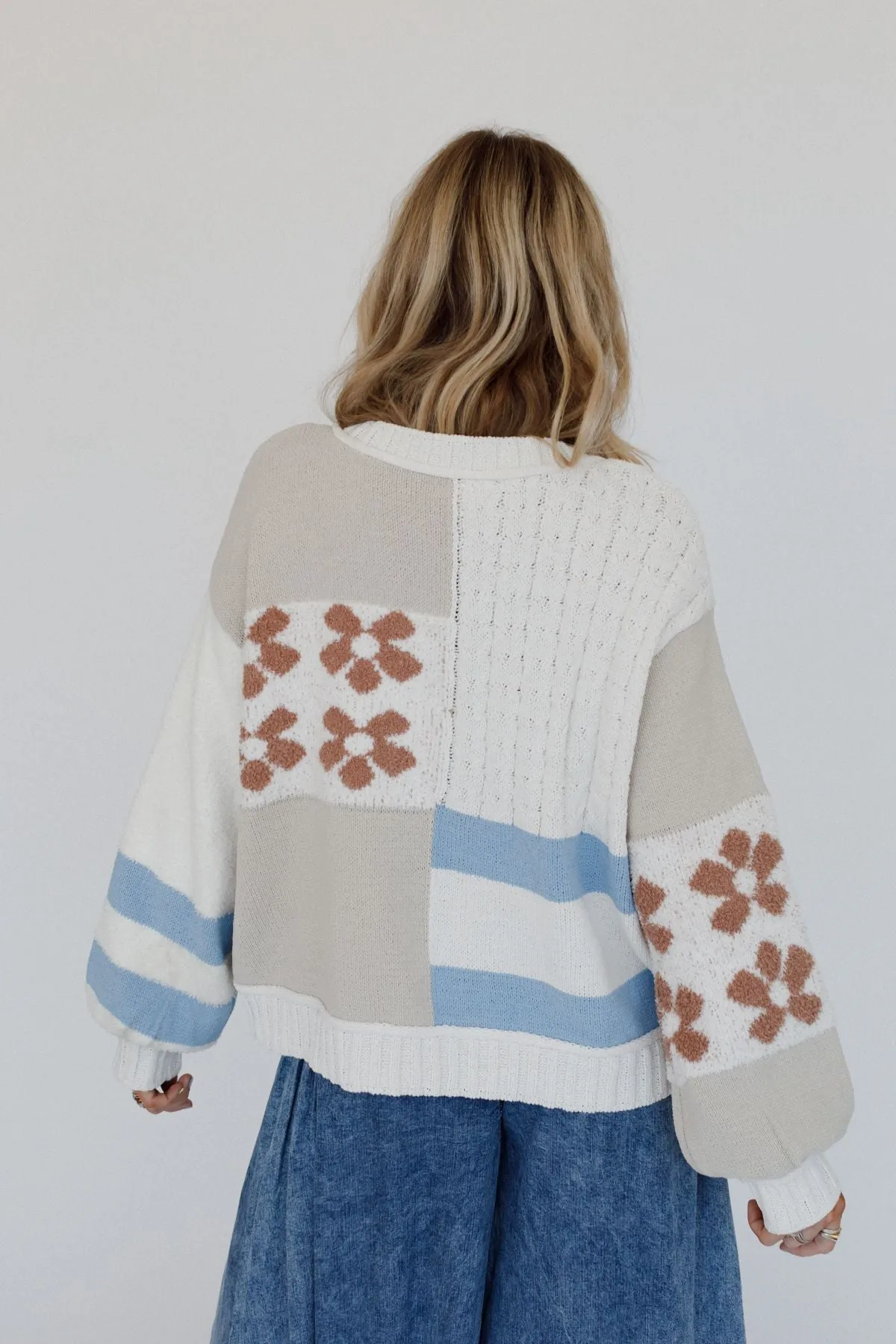 Feeling For Flowers Contrast Sweater - Cream Multi