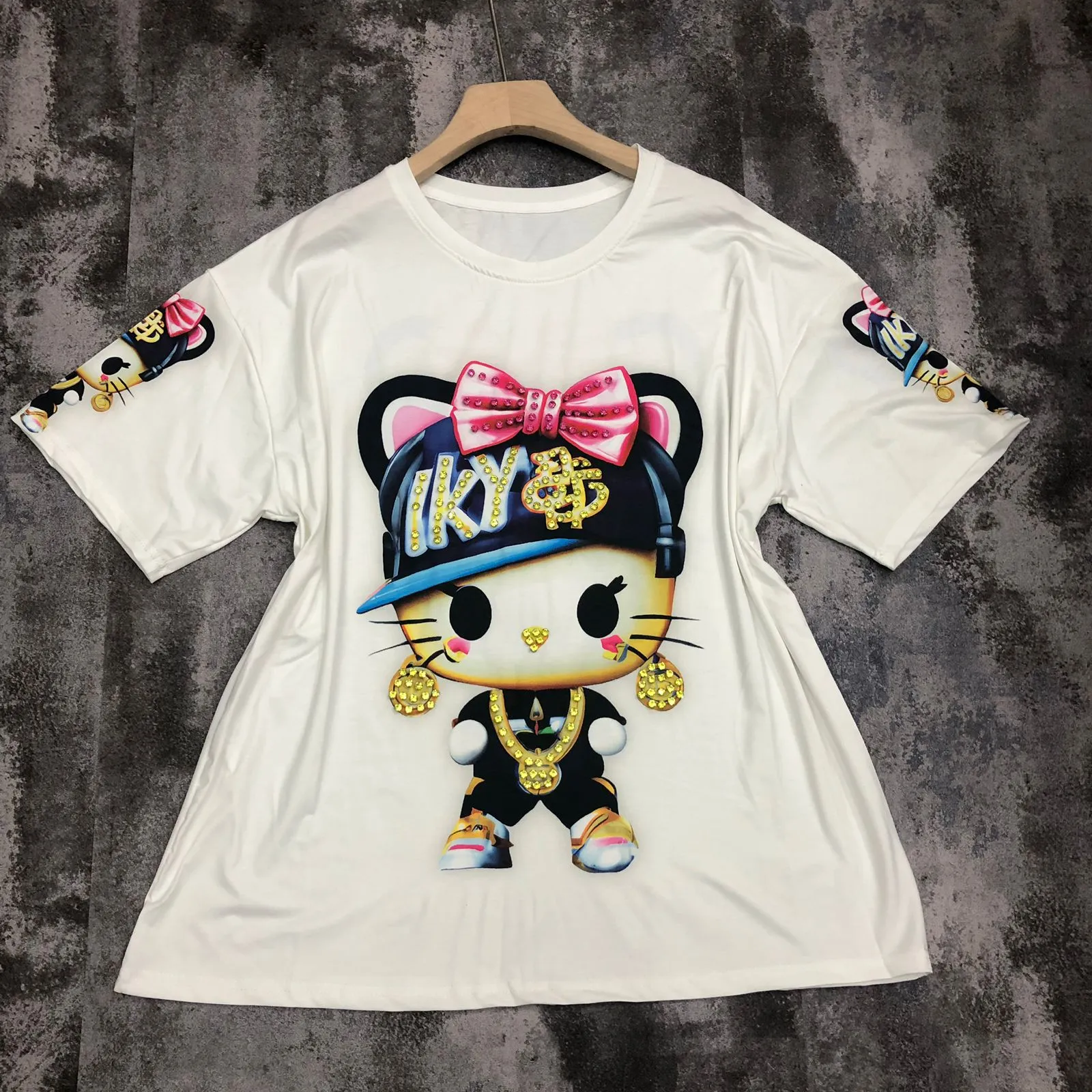 Hello kitty emblessihed tshirt top