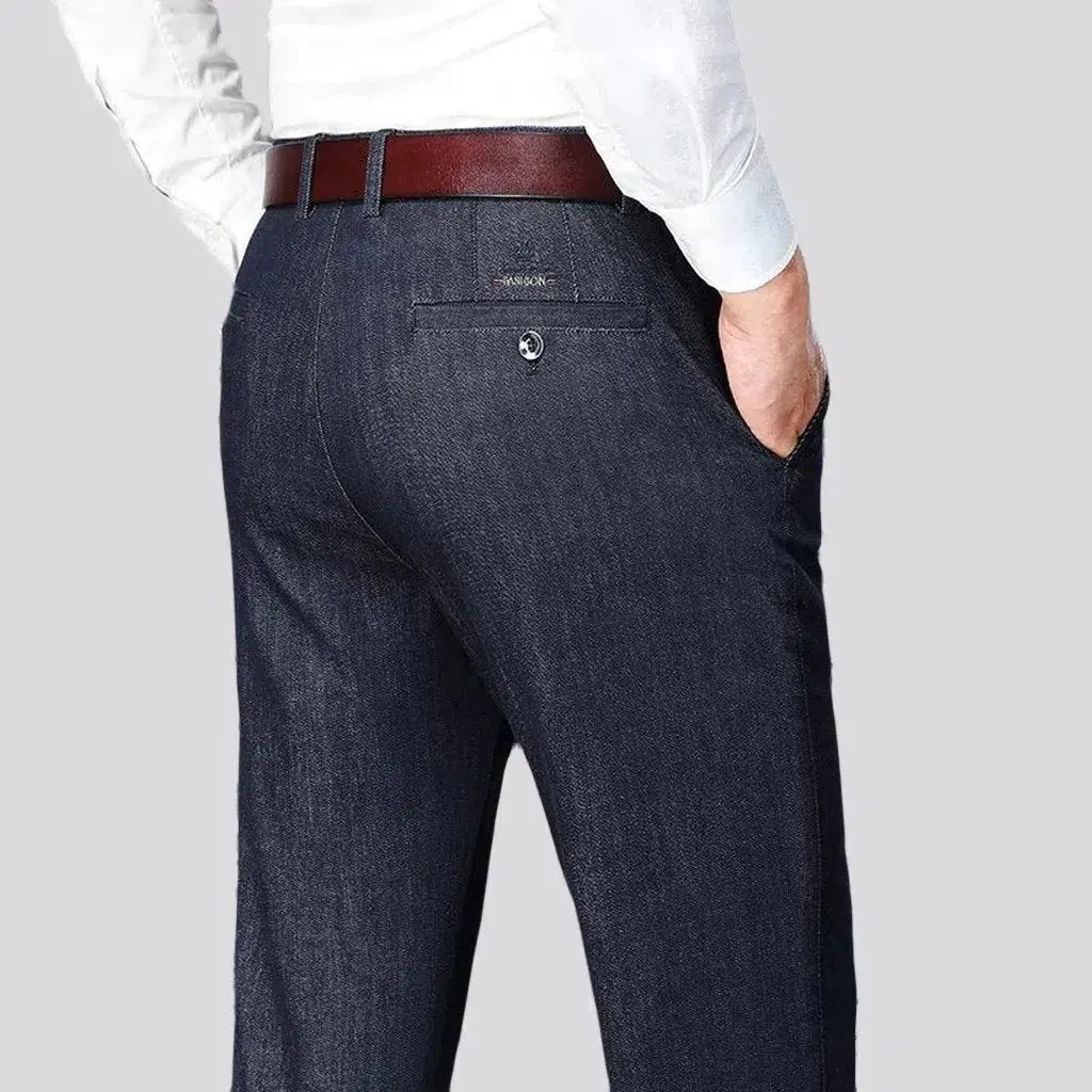 Stretchy men's straight jeans