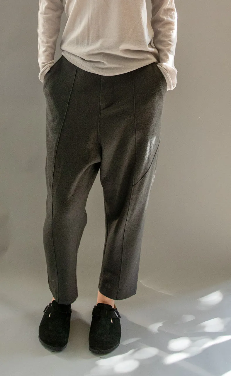 Transit Par Such Relaxed Wool Trouser in Mud